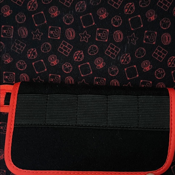 Red Nintendo Switch Carrying Case - Picture 3 of 6